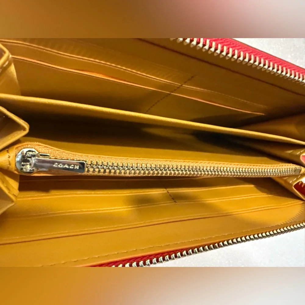 Coach x Disney x Keith Haring UFO Mickey Zip Around Accordion Wallet Wristlet - Picture 10 of 13